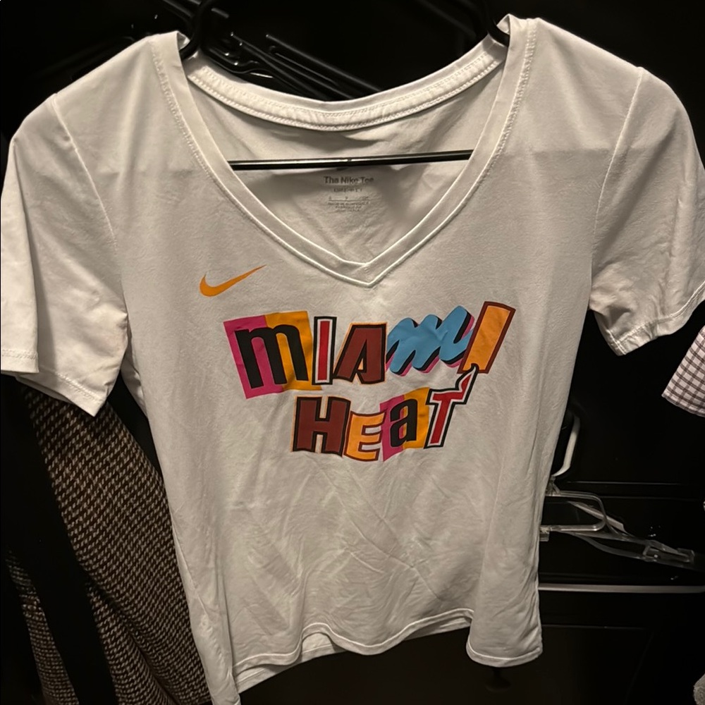 Nike Red and Orange Fitted Short Sleeve Tee
